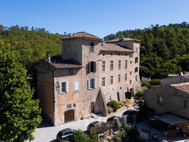 Château à vendre 980 000 € 14 pièces 10 chambres 813 m² Montfort-sur-Argens 83570