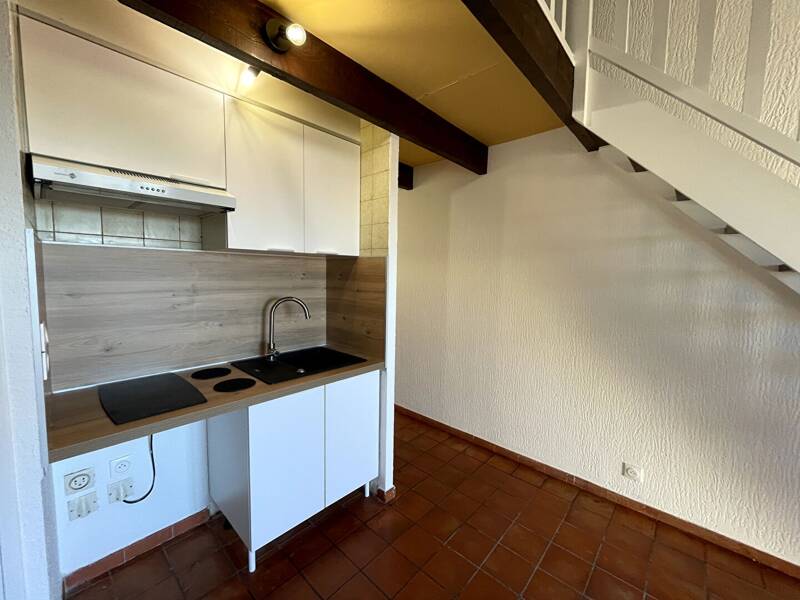 Maison à louer, 28m², SAUSSET LES PINS