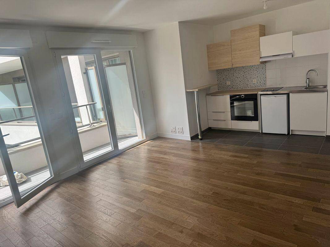 Maison à louer, 33m², COURBEVOIE
