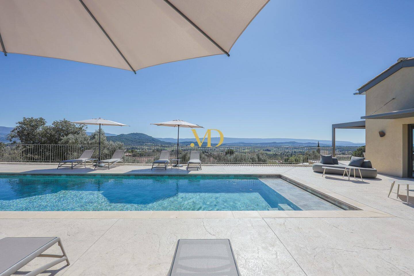 Maison à vendre, 232m², SAINT SATURNIN LES APT