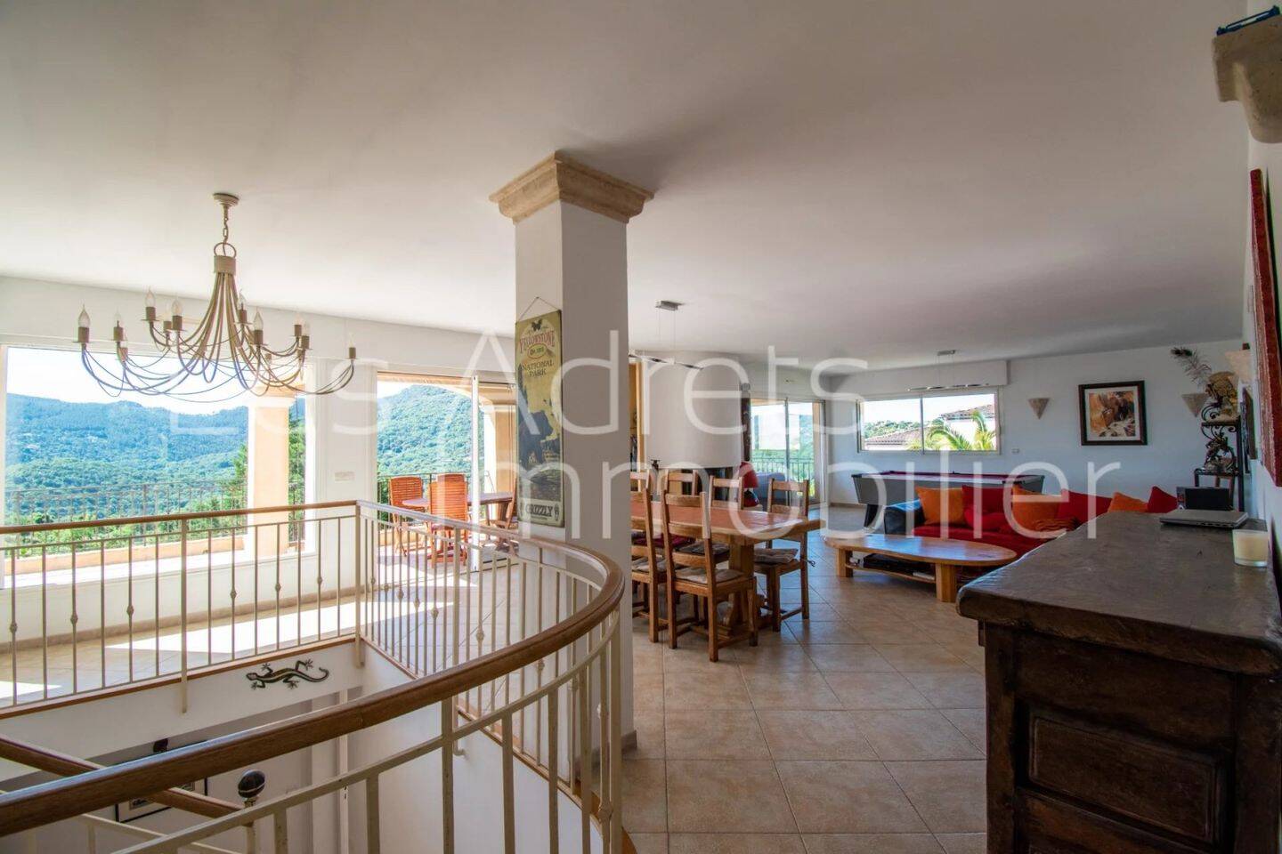 Maison à vendre, 208m², LES ADRETS DE L'ESTEREL