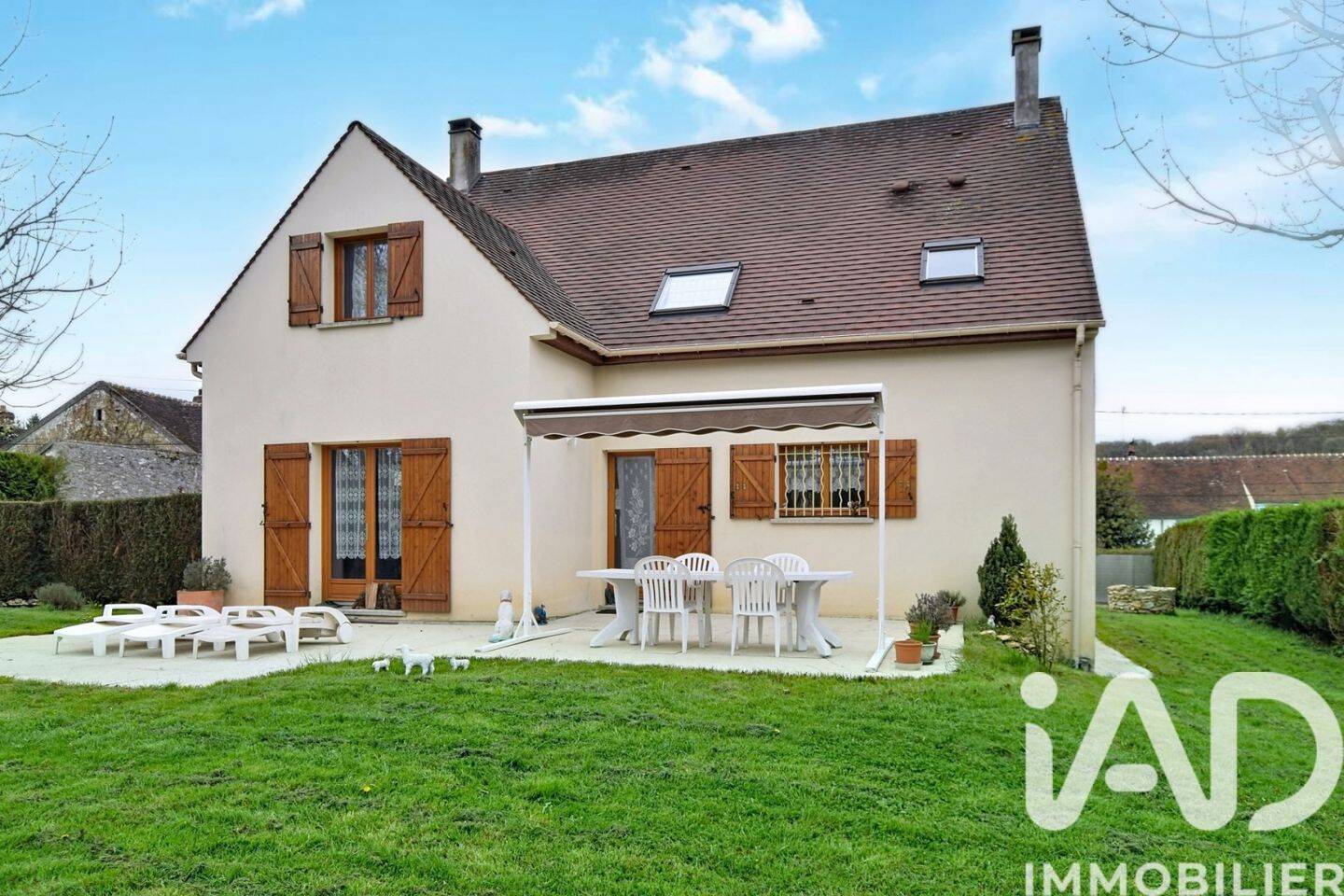 Maison à vendre, 175m², CRECY LA CHAPELLE