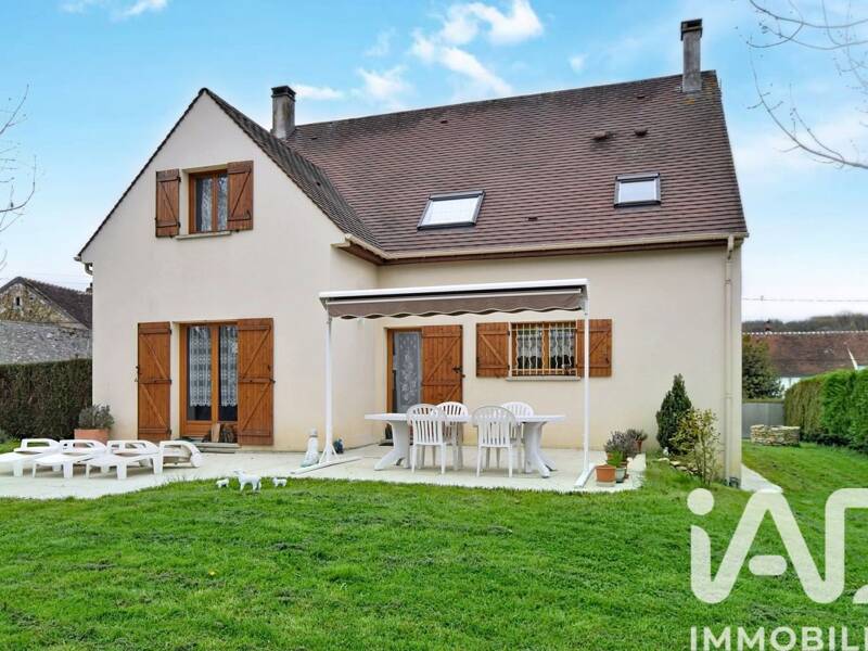 Maison à vendre, 175m², CRECY LA CHAPELLE