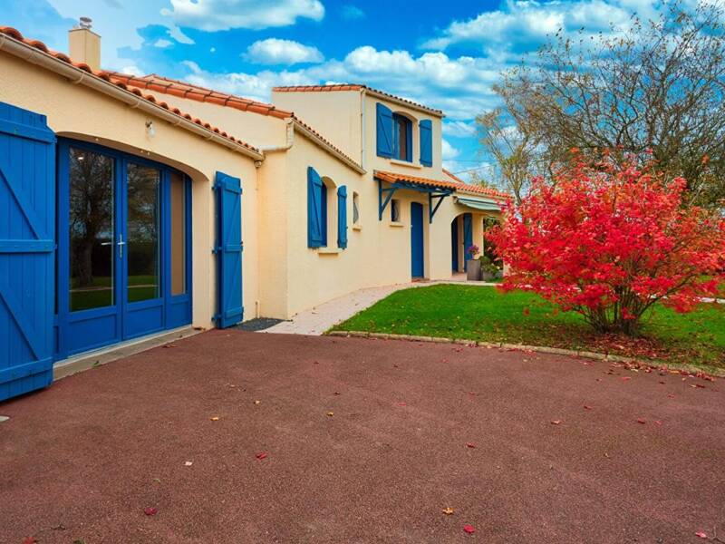 Maison à vendre, 168m², SAINT FIACRE SUR MAINE
