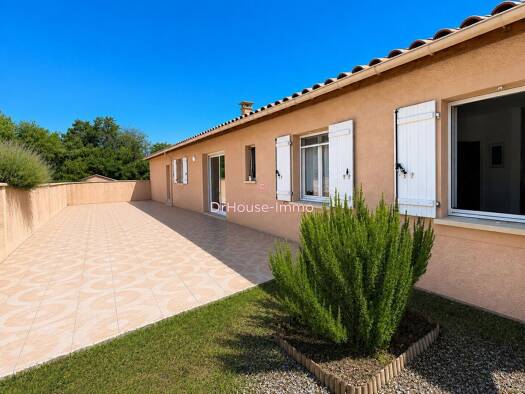 Maison de plain-pied à vendre 263 500 € 5 pièces 4 chambres 107 m² 2 030 m² de terrain Marsac-sur-l'Isle 24430