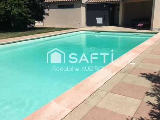 Maison à vendre 398 000 € 9 pièces 4 chambres 202 m² 2 281 m² de terrain Saint-Pierre-La-Noue 17700