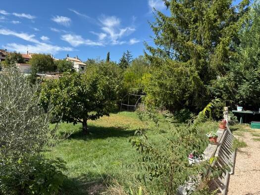 Maison à vendre 329 000 € 4 pièces 3 chambres 105 m² 1 675 m² de terrain Sigonce 04300