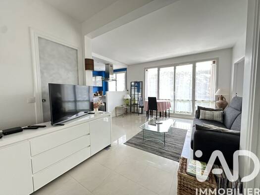 Appartement à vendre 380 000 € 3 pièces 2 chambres 62 m² Étage 1/10 Bois de Verrières-Coulée Verte-Parc Heller Antony 92160