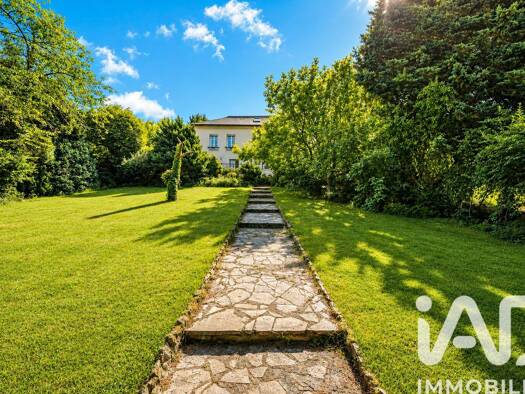 Maison à vendre 769 000 € 8 pièces 5 chambres 270 m² 1 258 m² de terrain Centre Montmorency Centre Montmorency 95160