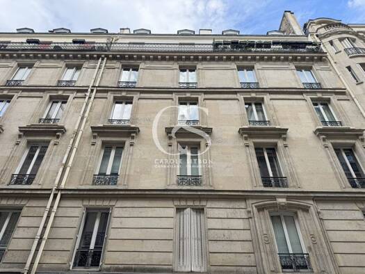 Appartement à vendre 695 000 € 3 pièces 2 chambres 62,15 m² 1er étage Porte Dauphine Paris 16ème arrondissement 75116