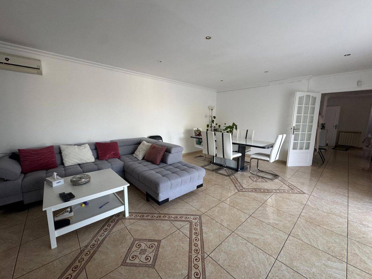 Maison à vendre, 162m², REMOULINS