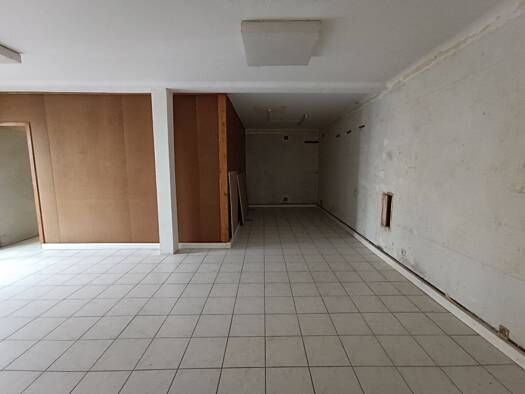 Local commercial à vendre 39 900 € 69 m² de surface de vente Verdun Castelnaudary 11400