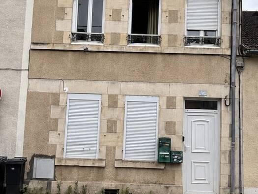 Immeuble à vendre 146 000 € 136 m² Centre Ville Cosne-Cours-sur-Loire 58200