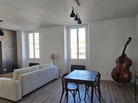 Appartement à vendre 169 000 € 2 pièces 1 chambre 70 m² Étage 1/3 Sablar-Rive Droite Dax 40100