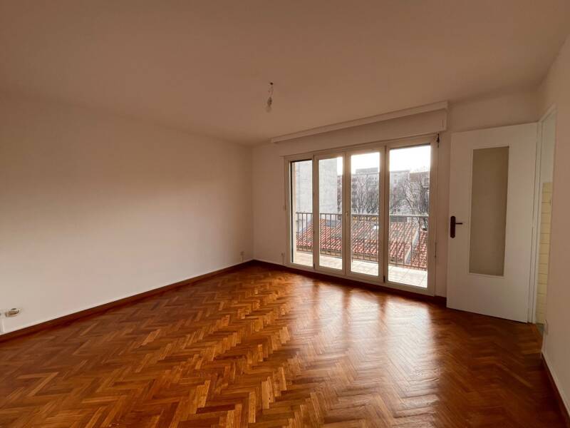 Maison à louer, 65m², MARSEILLE 6E