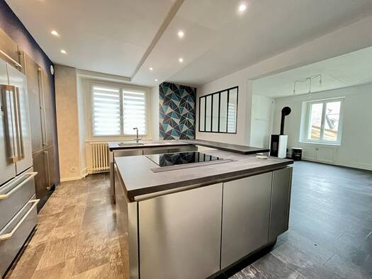 Maison à vendre 187 000 € 4 pièces 2 chambres 114 m² 220 m² de terrain Pont de Roide Vermondans 25150
