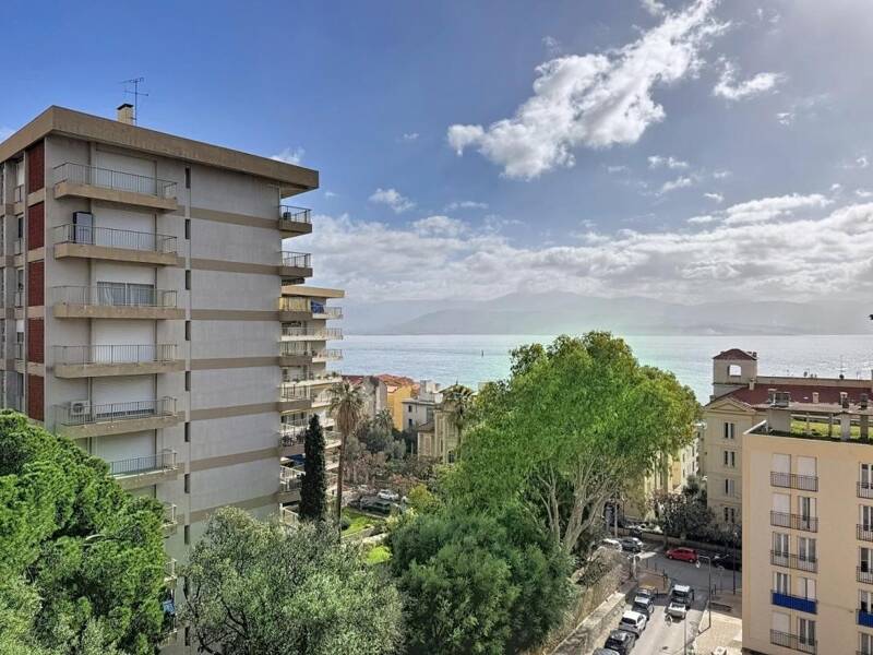 Maison à louer, 69m², AJACCIO