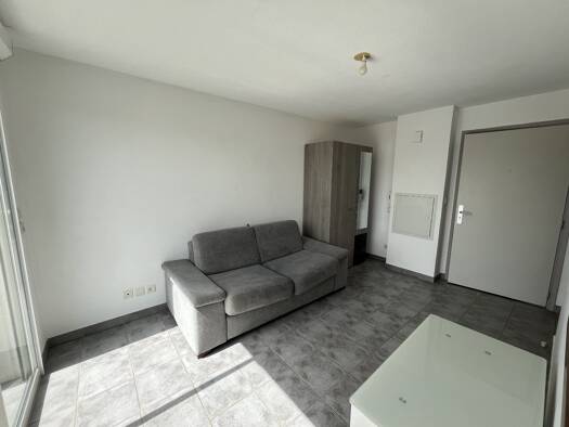 Appartement à louer - logement étudiant 533 € 1 pièce 19 m² 3ème étage Montpellier 34090
