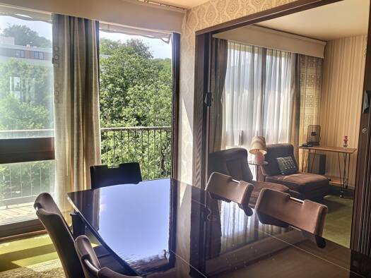 Appartement à vendre 132 500 € 3 pièces 2 chambres 65,97 m² Étage 8/8 Parc Saint Cyr-Haut de Fontenay fontenay le fleury 78330