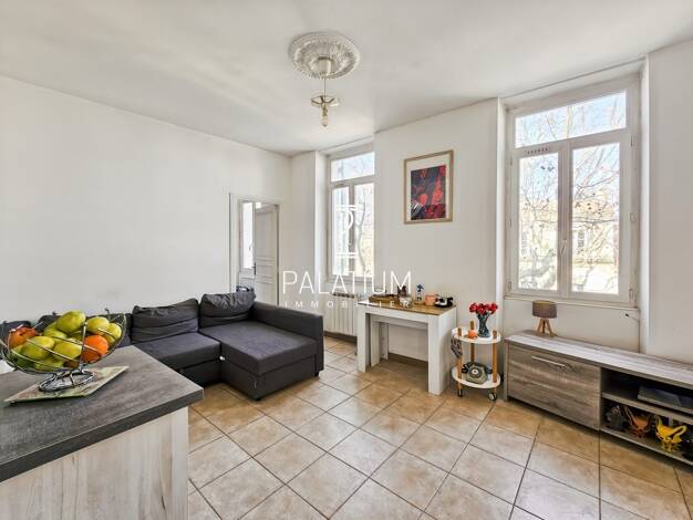 Appartement à vendre 150 000 € 4 pièces 2 chambres 56 m² Étage 2/2 Peyriere Pertuis 84120