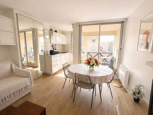 Appartement à vendre 199 500 € 2 pièces 1 chambre 29 m² Étage 2/3 Lacanau Océan Lacanau 33680