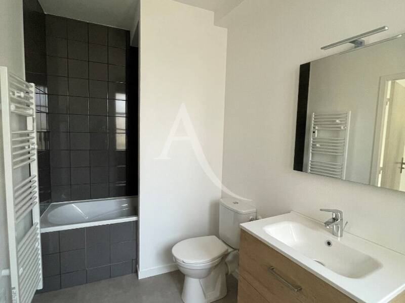 Maison à louer, 44m², L'ISLE JOURDAIN