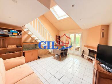 Maison de plain-pied à vendre 292 500 € 4 pièces 2 chambres 91 m² 329 m² de terrain Plessis la Forêt Savigny le Temple 77176
