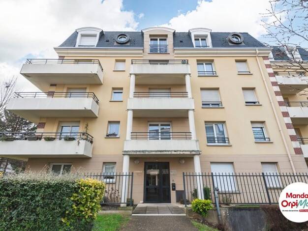 Appartement à vendre 94 000 € 2 pièces 1 chambre 39,6 m² 3ème étage Coteau Ouest-Les Forges Est Épernay 51200