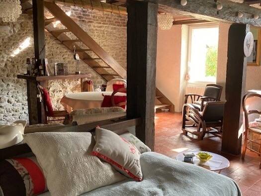 Maison à vendre 129 000 € 3 pièces 2 chambres 65 m² 2 495 m² de terrain Pouzy-Mésangy 03320