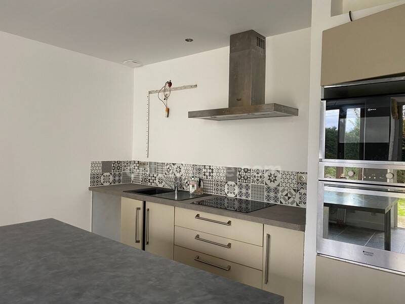 Maison à louer, 110m², SAINT CAPRAIS DE BORDEAUX