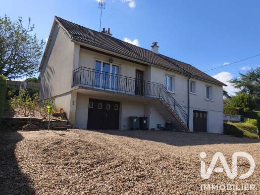 Maison de plain-pied à vendre 226 000 € 5 pièces 3 chambres 98 m² 1 640 m² de terrain Vouvray 37210