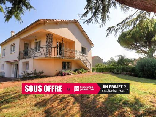 Maison à vendre 156 000 € 5 pièces 4 chambres 132 m² 1 785 m² de terrain Sainte-Ouenne 79220