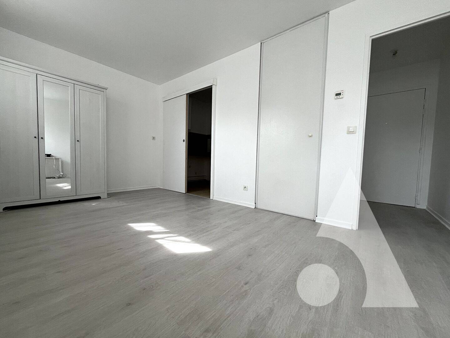 Maison à louer, 22m², CORBEIL ESSONNES