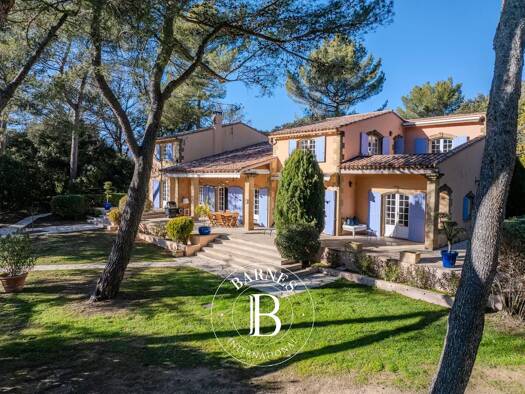 Maison à vendre 1 750 000 € 16 pièces 6 chambres 360 m² 6 300 m² de terrain La Bastide-des-Jourdans 84240