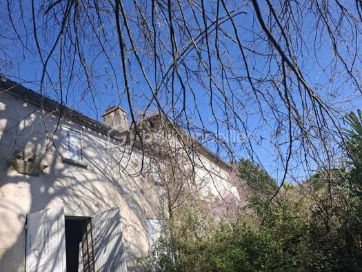 Maison à vendre 118 000 € 6 pièces 4 chambres 200 m² La Réole 33190