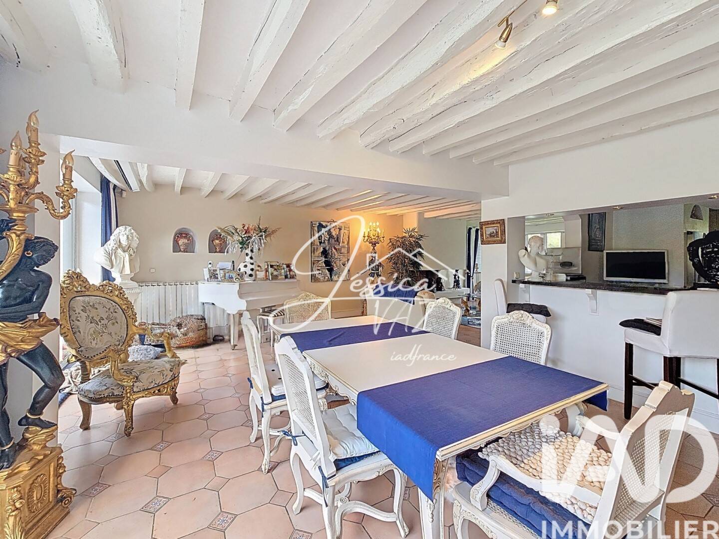 Maison à vendre, 261m², PEROY LES GOMBRIES