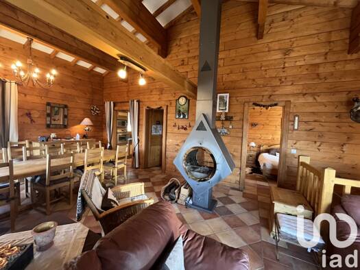 Chalet à vendre 1 150 000 € 5 pièces 4 chambres 125 m² 463 m² de terrain L'Alpe D'Huez Alpe d'Huez 38750
