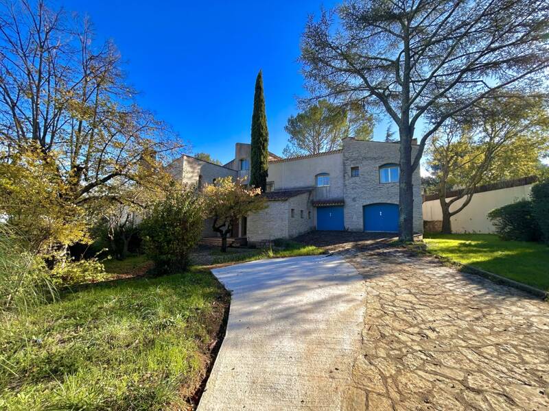 Maison à vendre, 389m², NIMES
