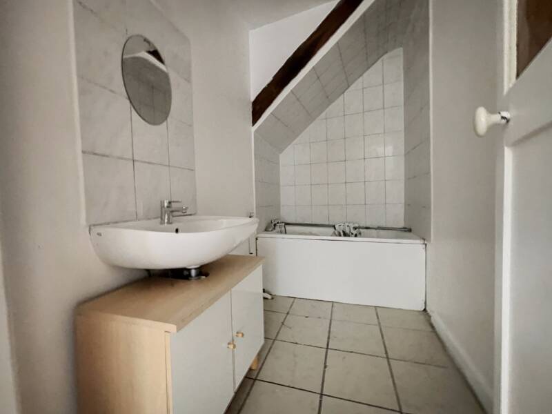 Maison à louer, 73m², MARINES