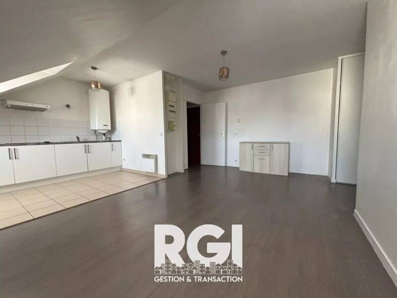 Maison à louer, 43m², LE MESNIL SAINT DENIS