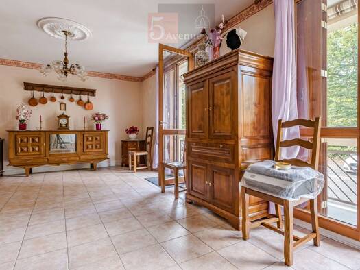 Appartement à vendre 239 000 € 4 pièces 3 chambres 84 m² Étage 1/4 Chantilly 60500