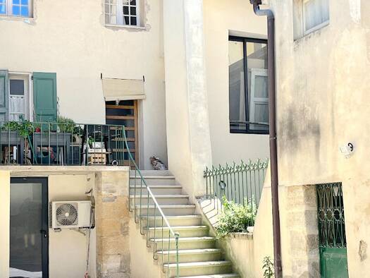Triplex à vendre 189 000 € 4 pièces 2 chambres 117 m² 1er étage La Ville L'Isle-sur-la-Sorgue 84800