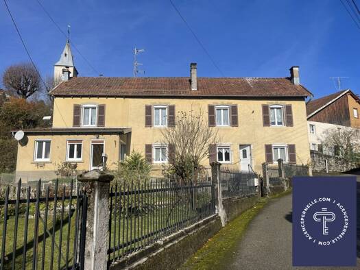 Maison à vendre 143 000 € 8 pièces 4 chambres 155 m² 642 m² de terrain Trévillers 25470