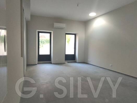 Appartement à louer 620 € 1 pièce 35,6 m² Étage 2/4 Orange 84100