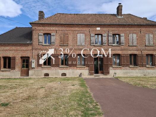 Maison à vendre 211 000 € 6 pièces 3 chambres 145 m² 3 000 m² de terrain Oisemont 80140