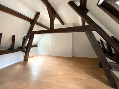 Appartement à louer 500 € 1 pièce 34 m² Dernier étage, Étage 2/2 Dijon 21000