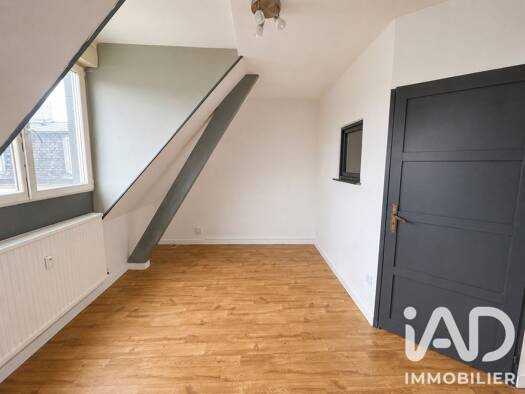 Appartement à vendre 55 000 € 2 pièces 1 chambre 28 m² Étage 2/3 Liberté-Victoire Cambrai 59400
