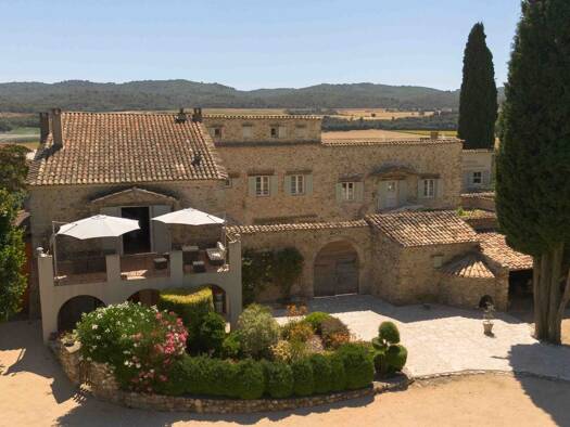 Maison à vendre 1 320 000 € 12 pièces 8 chambres 467 m² 6 217 m² de terrain Les Mées 04190