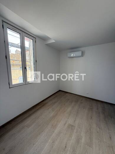 Appartement à vendre 95 000 € 1 pièce 22 m² Étage 2/3 Marsillargues 34590