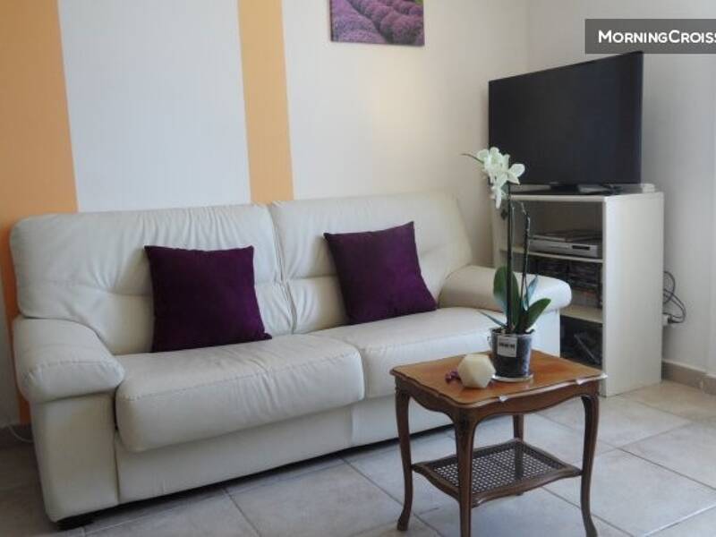 Maison à louer, 30m², SENAS